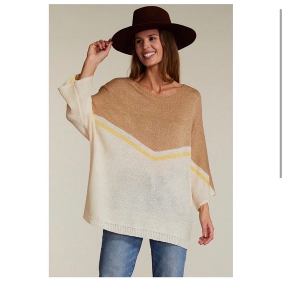 Retro Bat Wing Colorblock Top - Picture 3 of 4